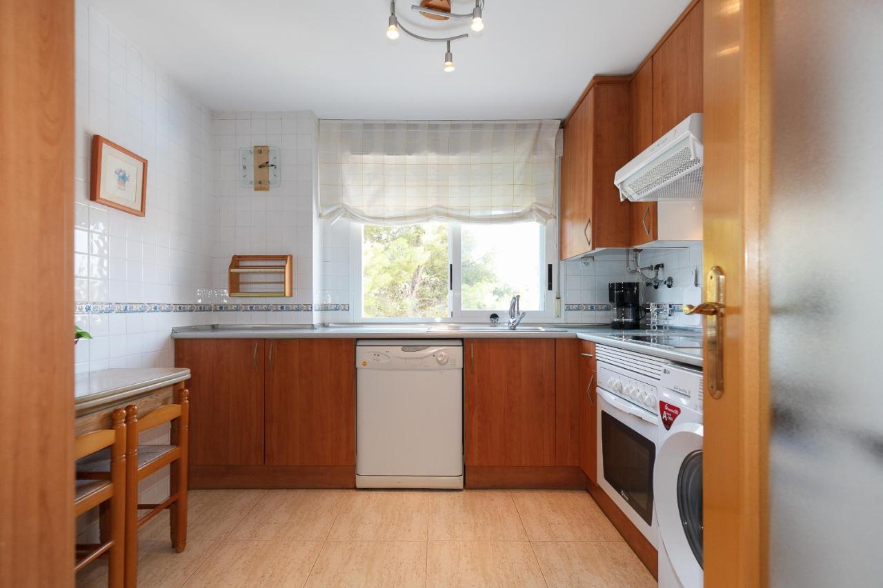Uhc Aqua Family Complex Apartment Салоу Екстериор снимка