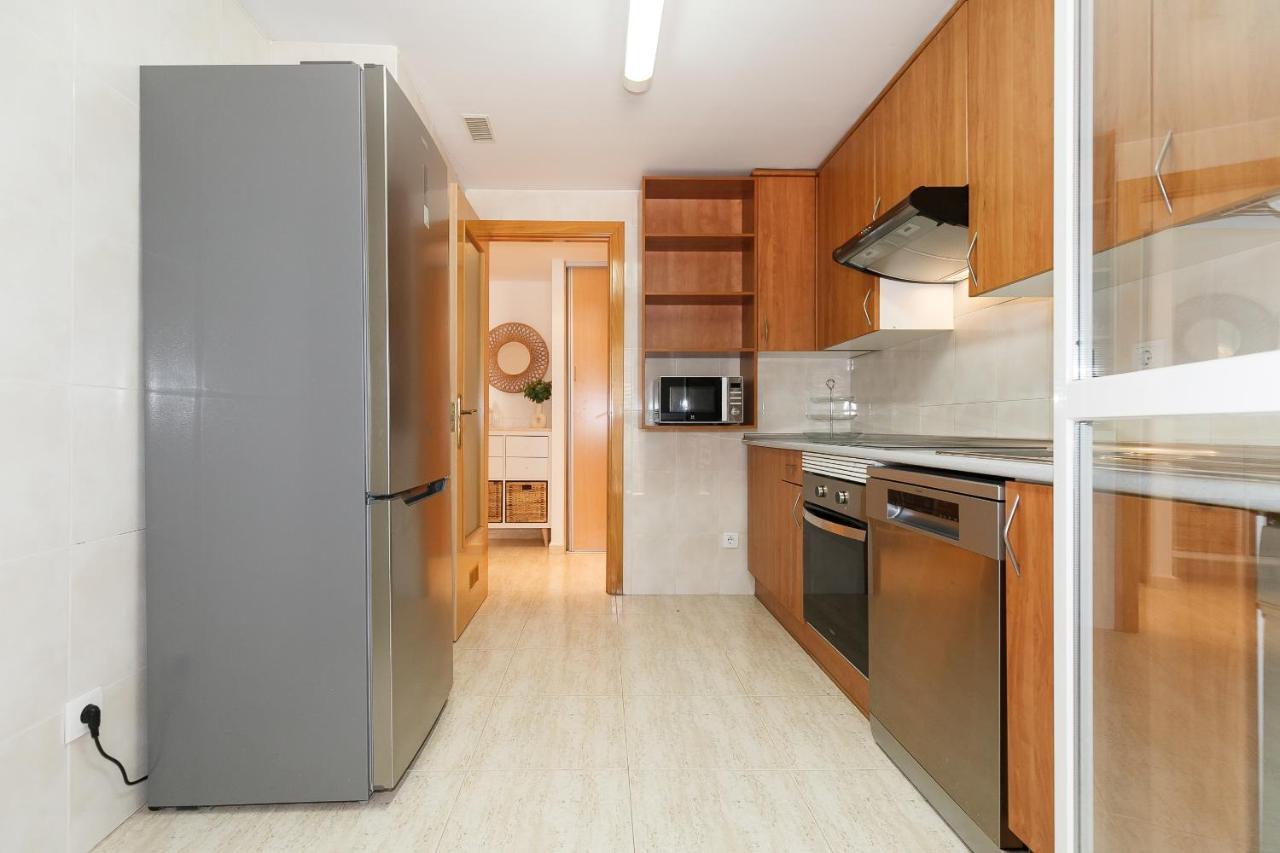 Uhc Aqua Family Complex Apartment Салоу Екстериор снимка
