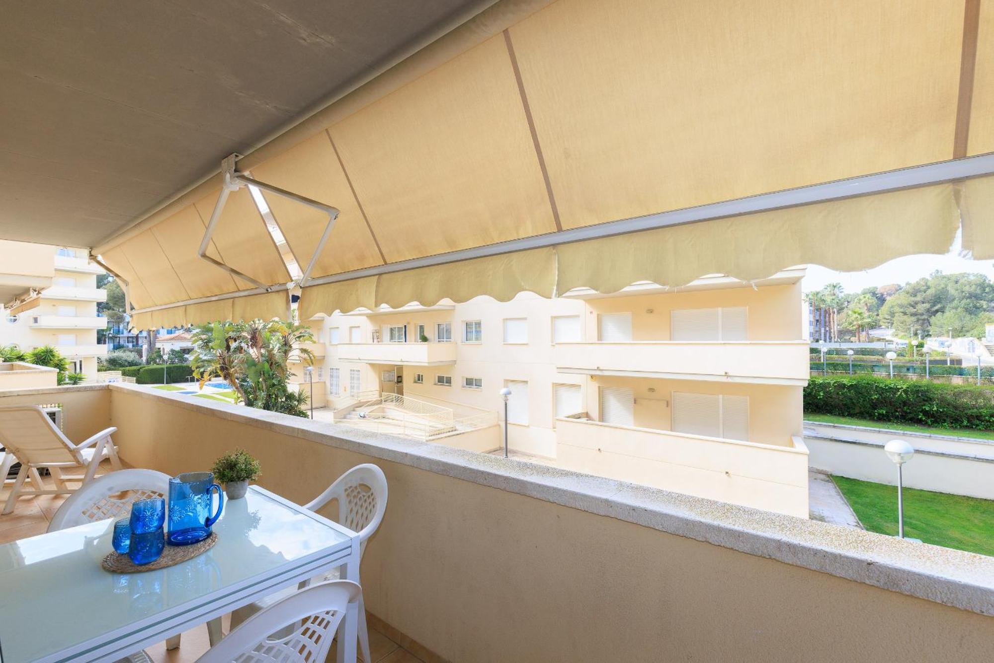 Uhc Aqua Family Complex Apartment Салоу Екстериор снимка