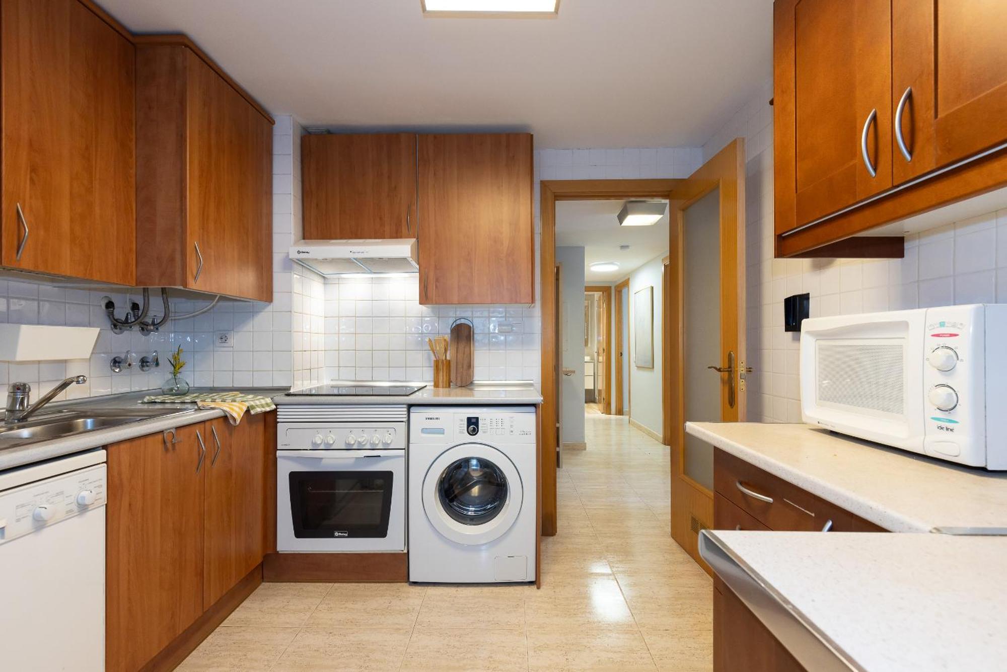 Uhc Aqua Family Complex Apartment Салоу Екстериор снимка
